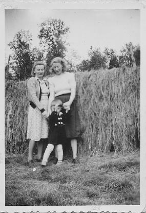 03 Aslaug Rask(Larsen), Kitty Hallonen(Larsen) å Asbjørn Rask, min bror.